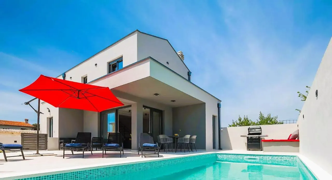 Banjole, Moderna Vila Sa Slanim Bazenom, Blizu Plaze Medulin Villa