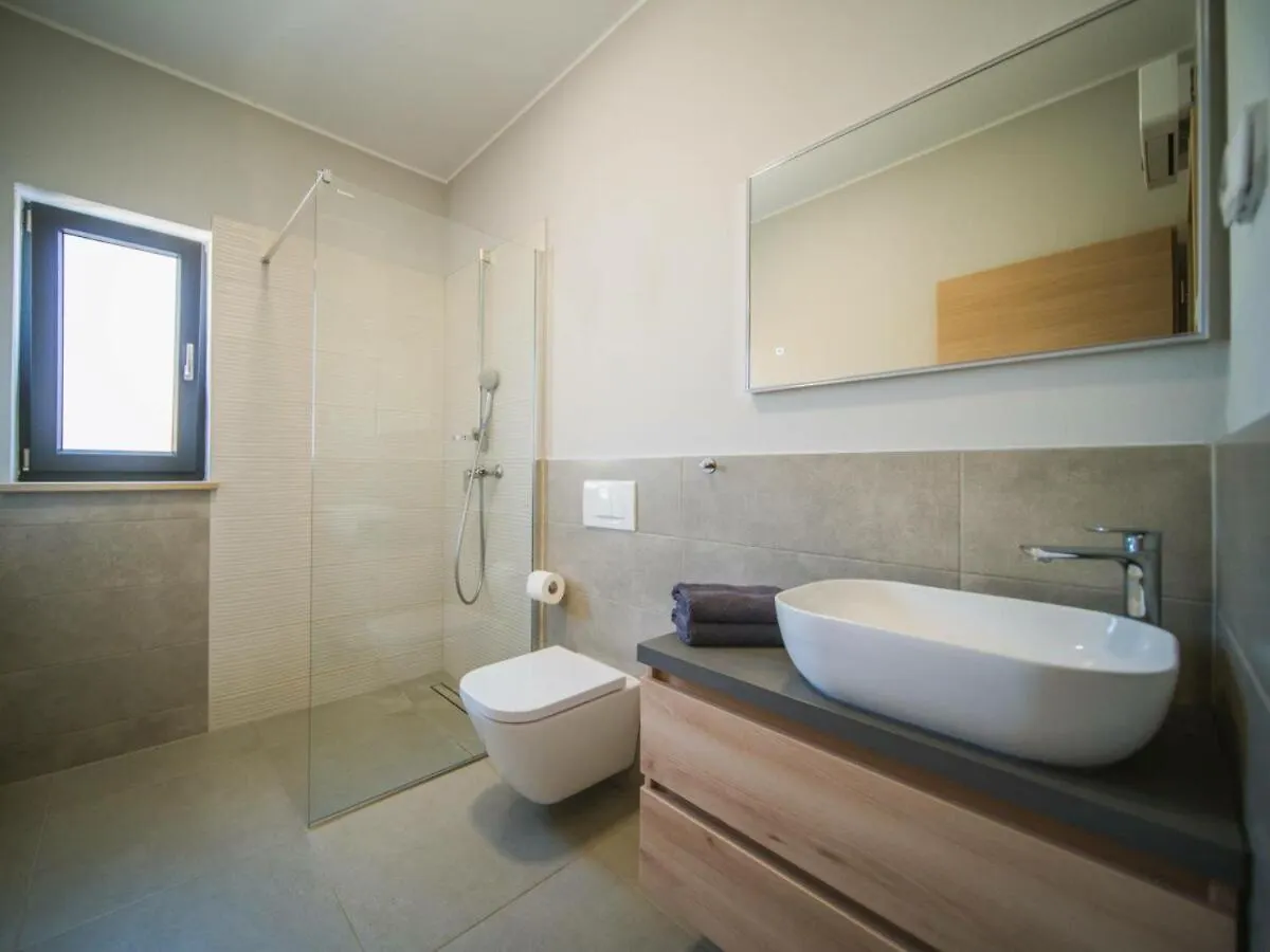 Villa Banjole, Moderna Vila Sa Slanim Bazenom, Blizu Plaze Medulin Croatia
