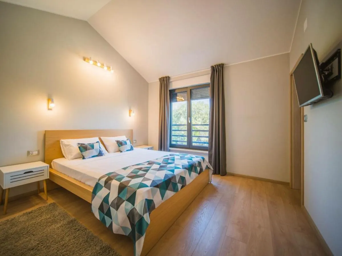Villa Banjole, Moderna Vila Sa Slanim Bazenom, Blizu Plaze Medulin